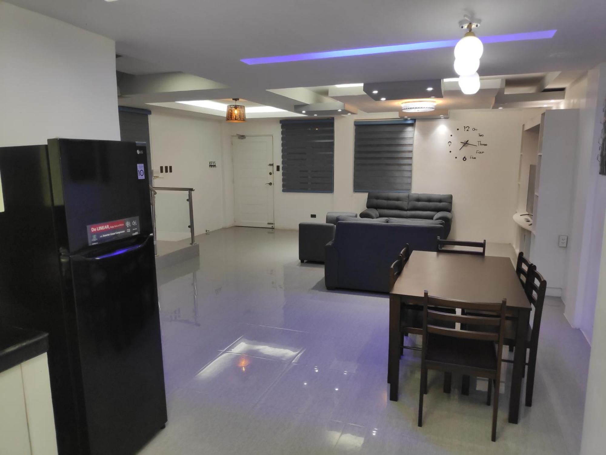Tagaytay Staycation By Naya And Darla W Free Swimming Pool, Wifi & Netflix Тагайтай Экстерьер фото