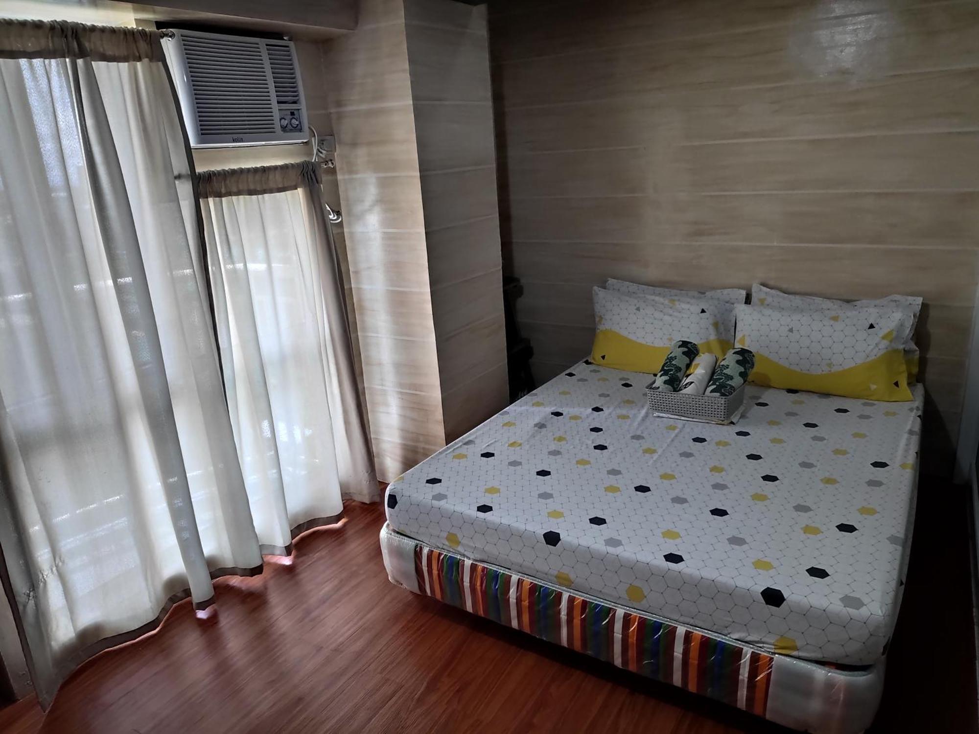 Tagaytay Staycation By Naya And Darla W Free Swimming Pool, Wifi & Netflix Тагайтай Экстерьер фото