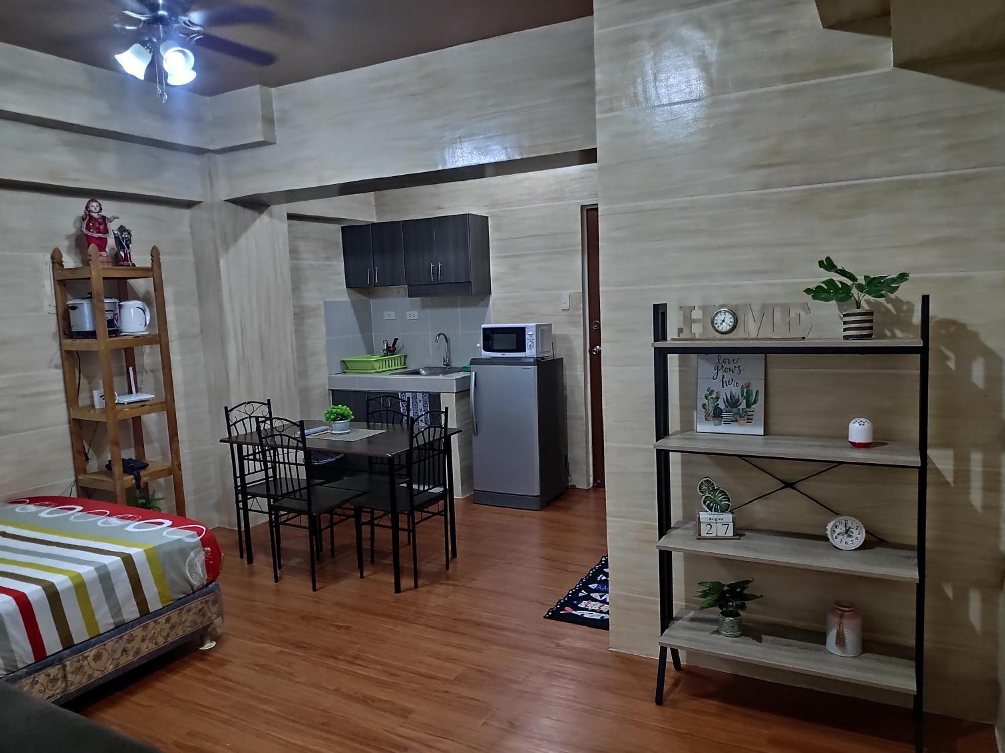Tagaytay Staycation By Naya And Darla W Free Swimming Pool, Wifi & Netflix Тагайтай Экстерьер фото