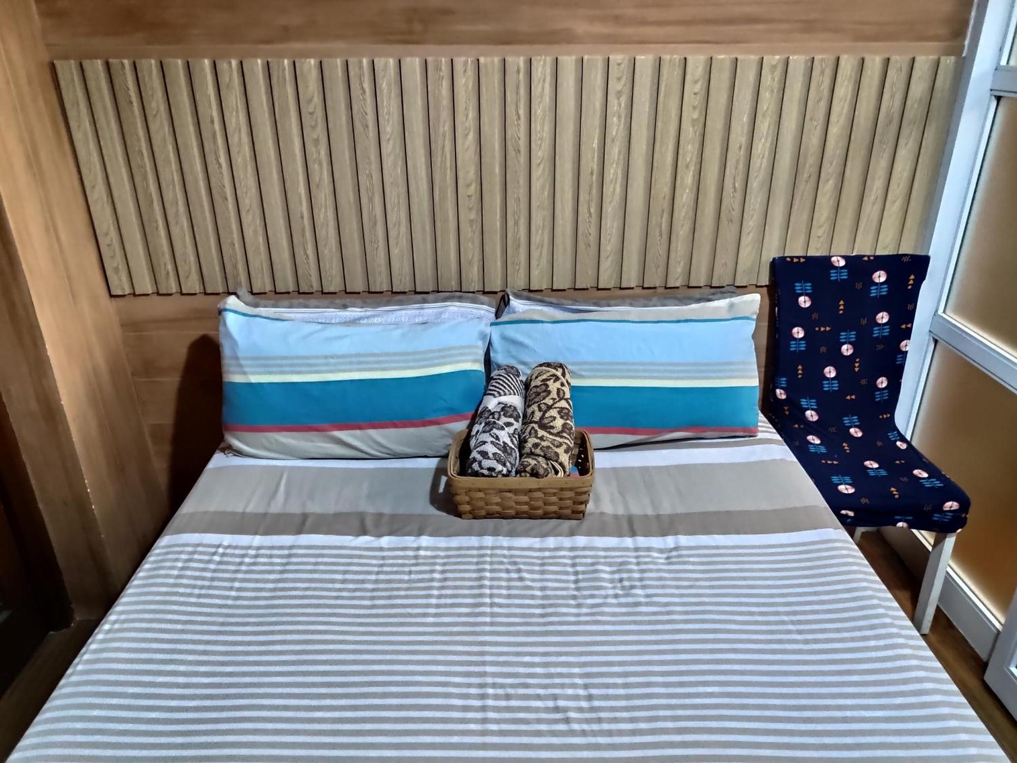 Tagaytay Staycation By Naya And Darla W Free Swimming Pool, Wifi & Netflix Тагайтай Экстерьер фото